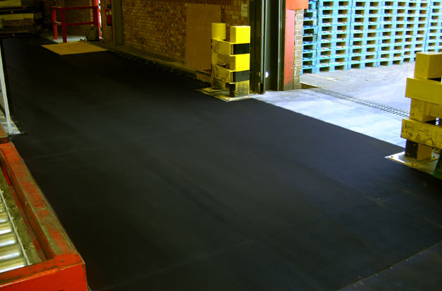 Anti-slip floor sheets commercial loading bay area installation. Anti-slip floor sheets commercial loading bay area installation.